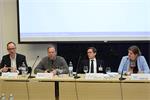 Dr. Christoph GROISS (l.)